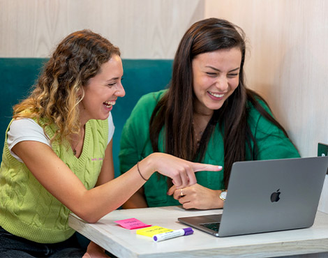 Team-gallery-7-LiveseySolar-laser-eye-surgery-marketing